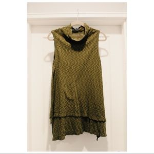 Mock neck sleeveless tunic